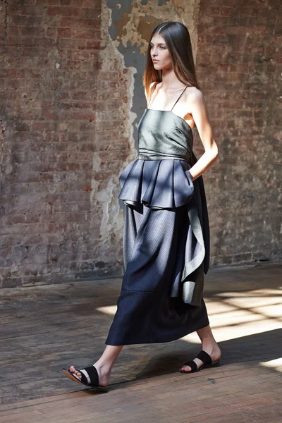 Look 9